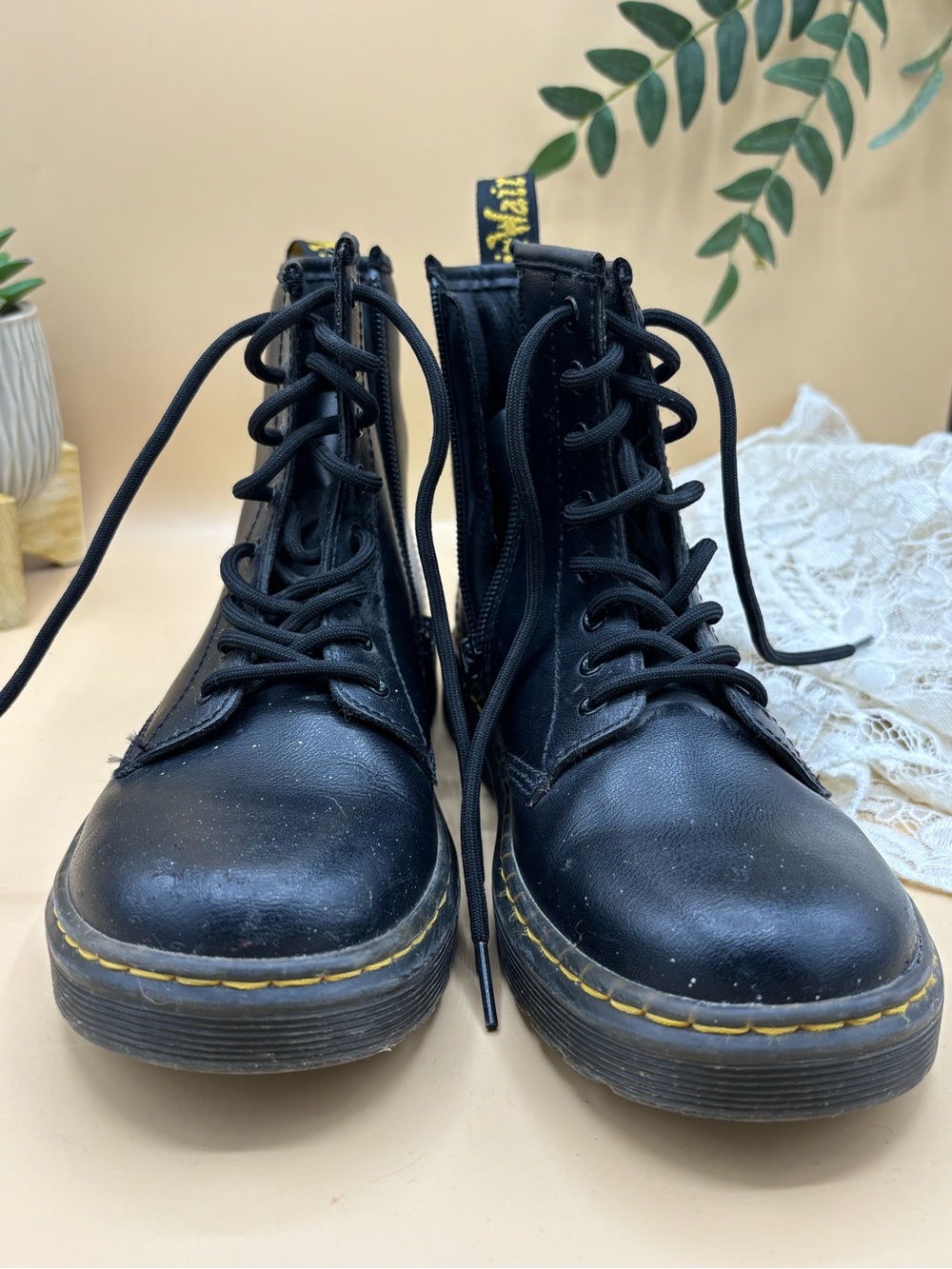 Dr. Martens Zavala J Black Lace-Up Side-Zip Boots Women’s 5